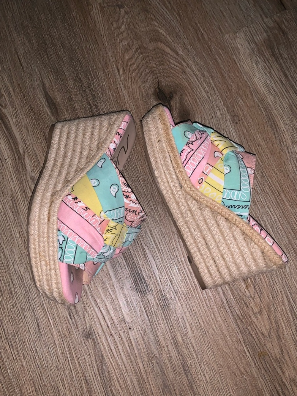 SUGAR Pastel Bandana Print Espadrille Platform Slides - Size 6 - Picture 4 of 9